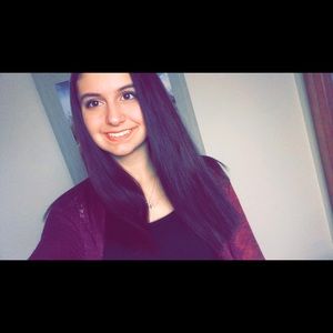 Meet your Posher, Vanessa